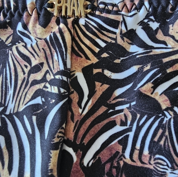 PHAX one piece Swimsute  removable straps Tummy control zibra-tiger print M/34 - Picture 8 of 10